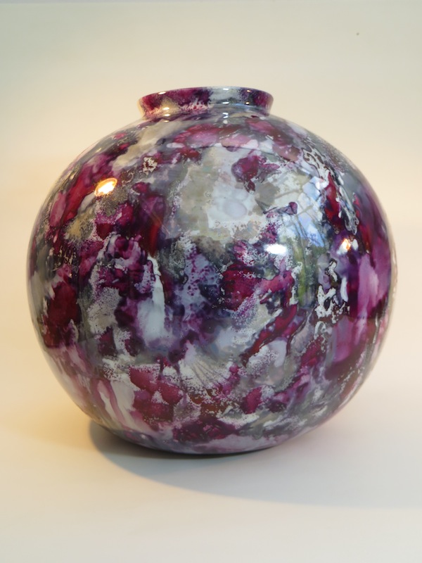 peinture-sur-porcelaine-atelier-du-pivert-vase-boule-collection-jeux-ambre