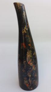 peinture-sur-porcelaine-creations-collection-origines-vase-soliflore-asymetrique